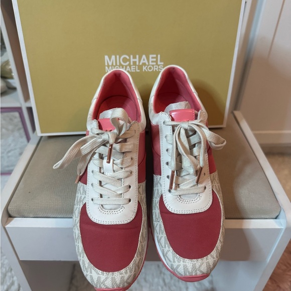 Peach/Cream Michael Kors Shoes - Picture 1 of 5